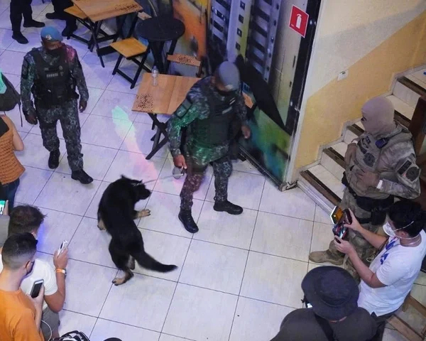 Polícia interrompe duas festas clandestinas em SP, com 170 pessoas