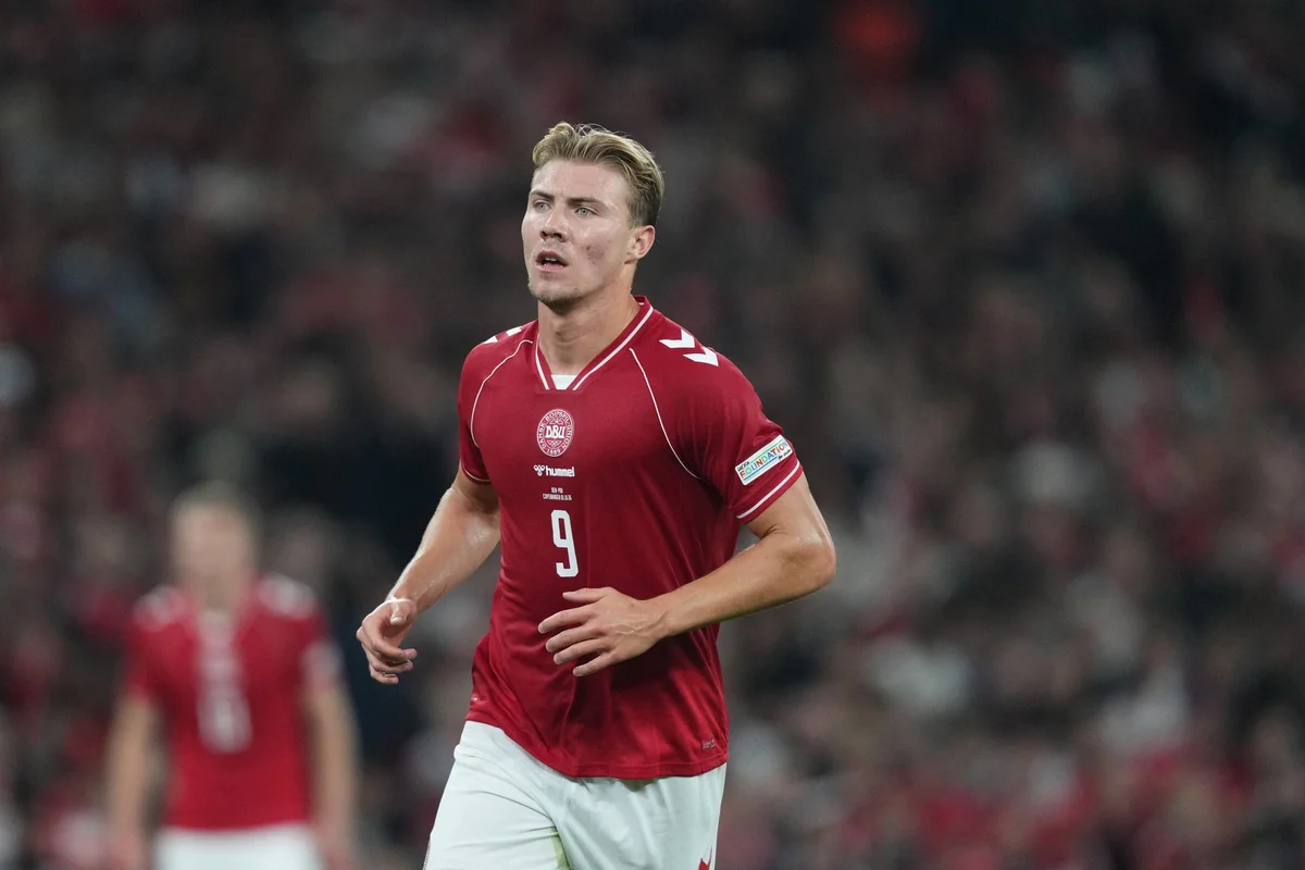 Hojlund marca para Dinamarca contra Portugal e imita Cristiano Ronaldo