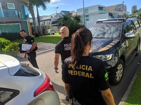 PF faz buscas na Operação Dragão