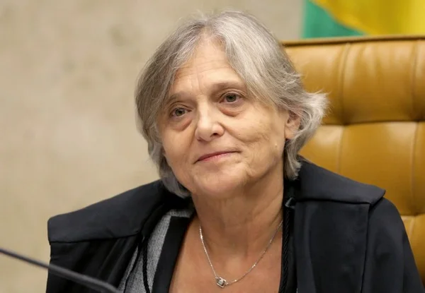 Vice de Janot aparece em vídeo de manifestação contra o impeachment