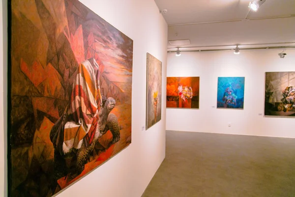 Surrealista Pedro Caballero vem a Brasília inaugurar exposição solo