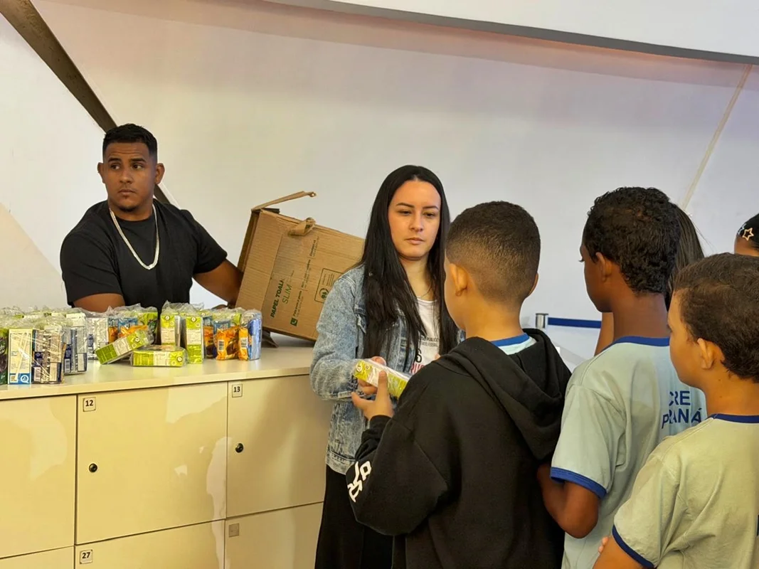 Visita foi encerrada com lanche coletivo preparado pela organização Visita foi encerrada com lanche coletivo preparado pela organização
