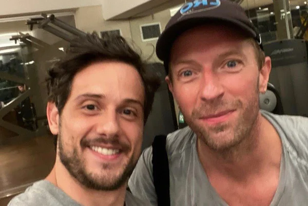 Quem é homem que ganhou ingressos de show do Coldplay de Chris Martin