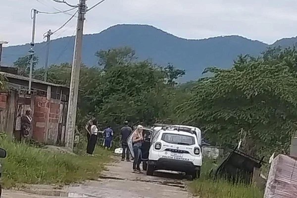 Idoso é atingido por raio enquanto pescava e morre no litoral de SP