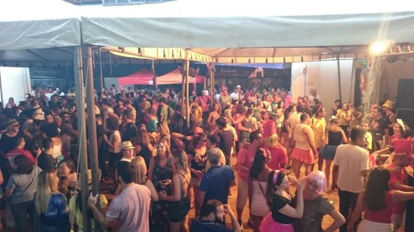 GDF cancela desfile do bloco “Me engole que eu sou Jiló”, que ironizava a lei do silêncio