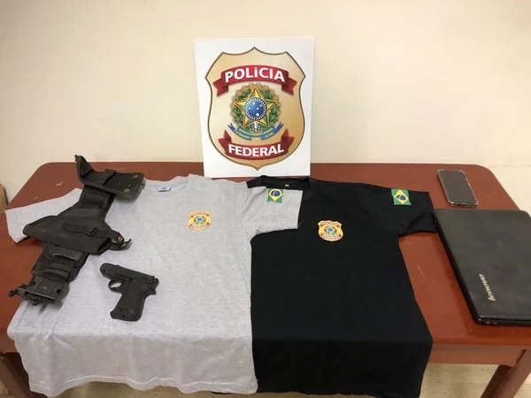 Lobo em pele de cordeiro: estuprador é preso após fingir ser policial