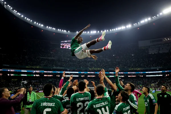Duelo contra a Inglaterra marca despedida do México do Estádio Azteca