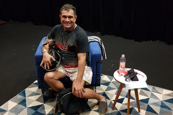 Evendro Santo é demitido do programa de Catia Fonseca