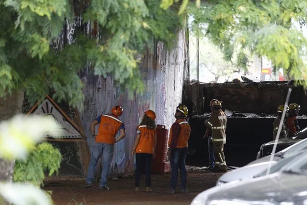 Deputados distritais criticam GDF por queda de viaduto no Eixão Sul