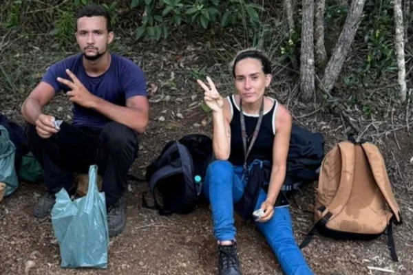 Imagem colorida, Irmãos que sumiram em trilha no Pico da Bandeira são encontrados vivos - Metrópoles