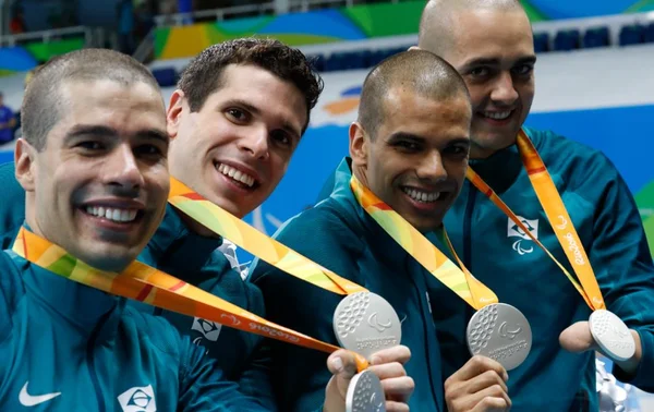 Brasil conquista a prata no revezamento 4 x 100m masculino