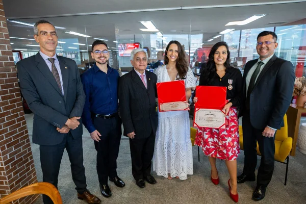 CEO e colunista do Metrópoles recebem medalha do TRE-DF