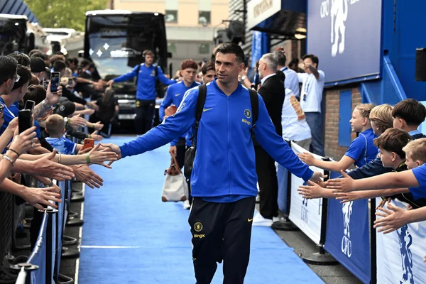 Dibu Martínez é a nova contratação do Chelsea