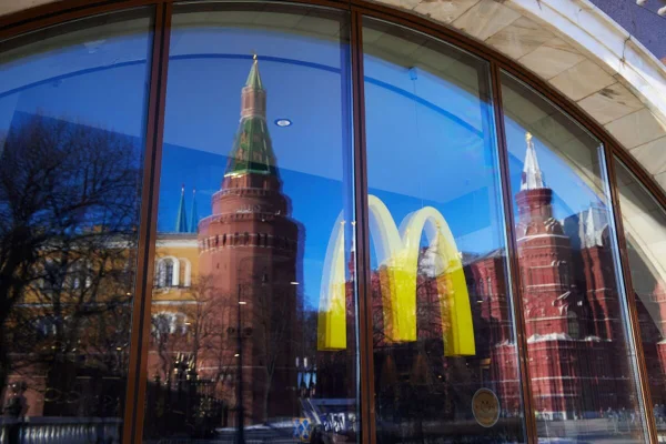mcdonald's fecha na rússia