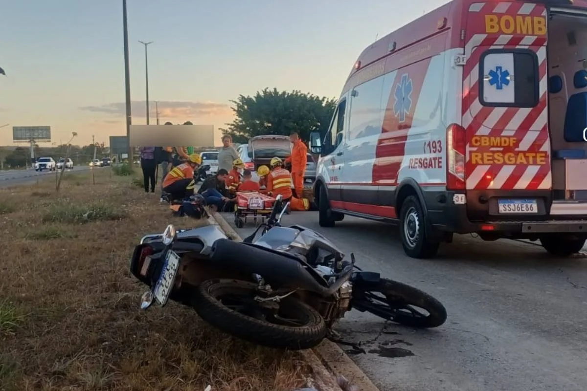 O acidente envolveu uma moto Honda CG 150 e um Renault Logan. Não há informações sobre a dinâmica da ocorrência O acidente envolveu uma moto Honda CG 150 e um Renault Logan. Não há informações sobre a dinâmica da ocorrência