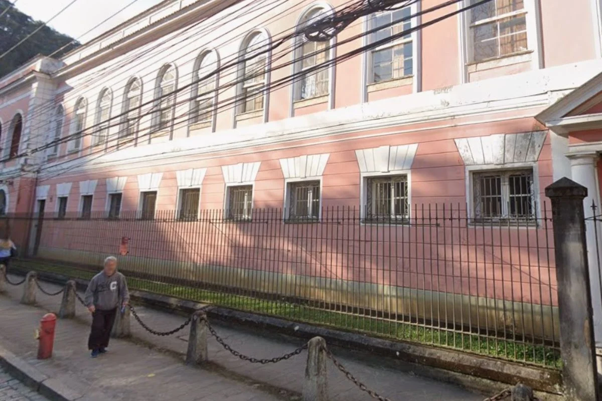 Justiça manda devolver palácio imperial a herdeiro de Dom Pedro II - imagem 3 Justiça manda devolver palácio imperial a herdeiro de Dom Pedro II - imagem 3
