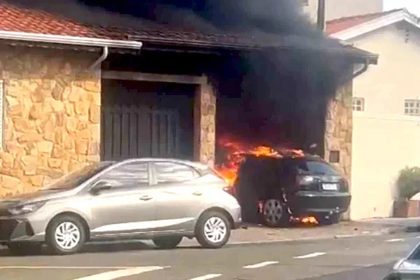Imagem colorida do incêndio - Metrópoles