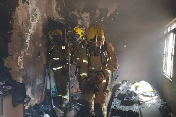Jovem de 17 anos fica intoxicada com fumaça de incêndio no DF