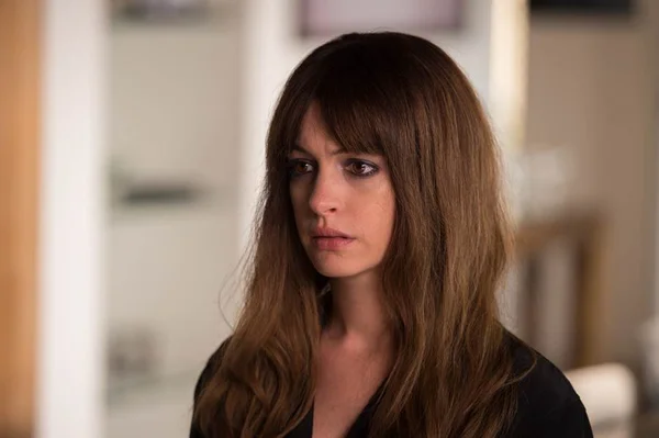 Anne Hathaway anuncia que está grávida novamente