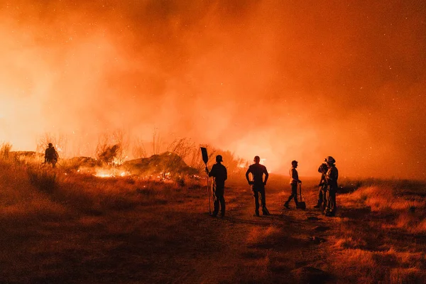 Imagem colorida de incêndios que causaram tragédias na Europa - Metrópoles