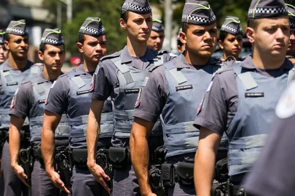 PMSP lança concurso para 2.700 vagas com salário de R$ 3,1 mil