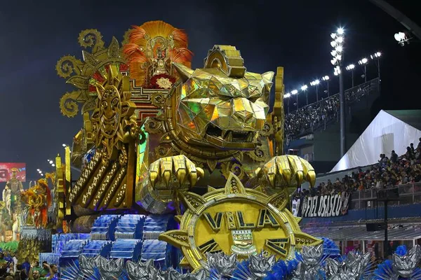 Confira como foi a segunda noite de desfiles em São Paulo