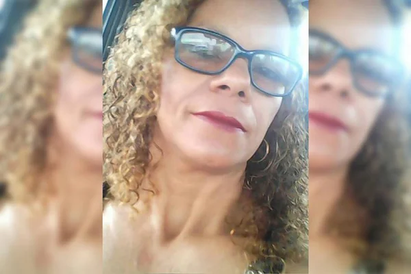 Por “vingança”, adolescente mata ex-namorada de 48 anos com 14 facadas