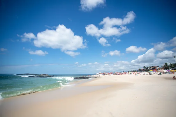 A praia de Itaúna, no trecho das “pedras de Itaúna”, em Saquarema (RJ)
