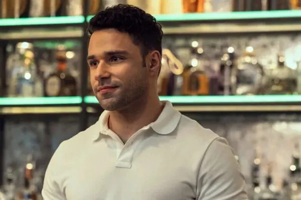 Galã brasileiro está na série mais vista na Netflix em todo o mundo