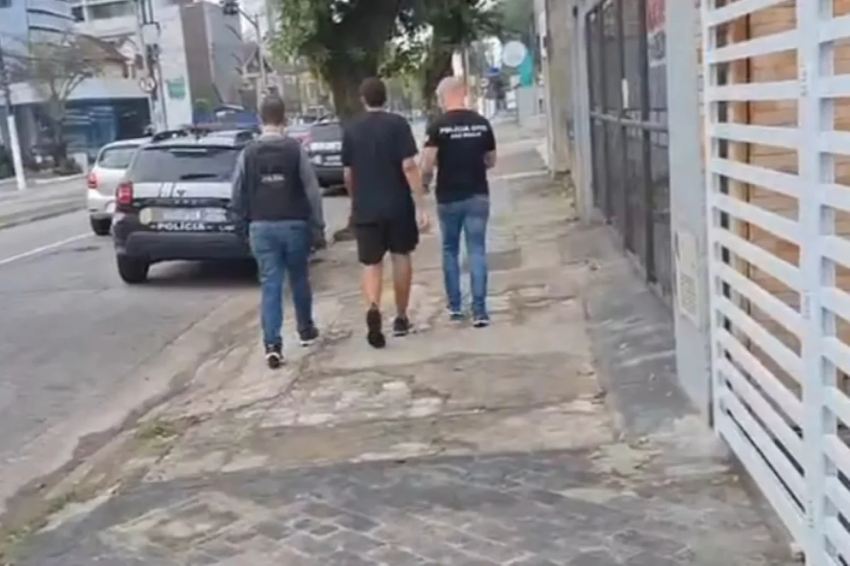 Adolescente de 15 anos mentor de automutilação no Discord é apreendido