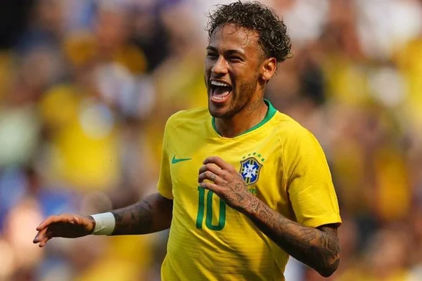 “Estamos do lado dele”, diz marido de Carol Dantas sobre Neymar