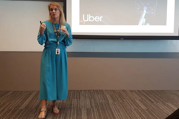 Claudia Woods, presidente-executiva da Uber no Brasil