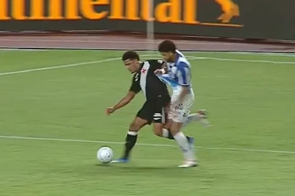 Foto colorida de Vasco x Paysandu - Metrópoles