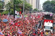 Apoiadores de Lula se reúnem na Avenida Paulista em último ato de campanha antes do segundo turno Apoiadores de Lula se reúnem na Avenida Paulista em último ato de campanha antes do segundo turno