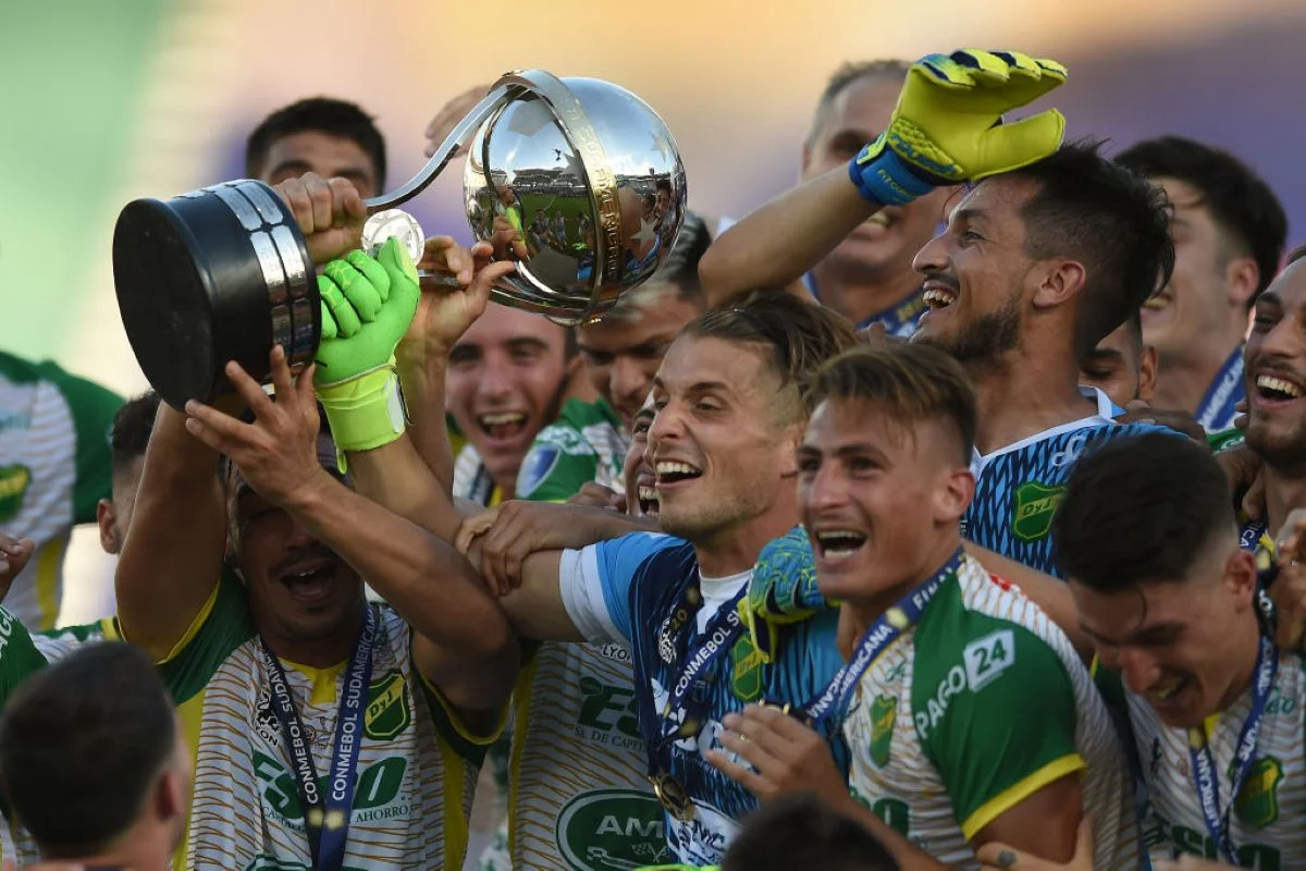 Em 2020, o Defensa Y Justicia venceu a Copa Sul - Americana Em 2020, o Defensa Y Justicia venceu a Copa Sul - Americana