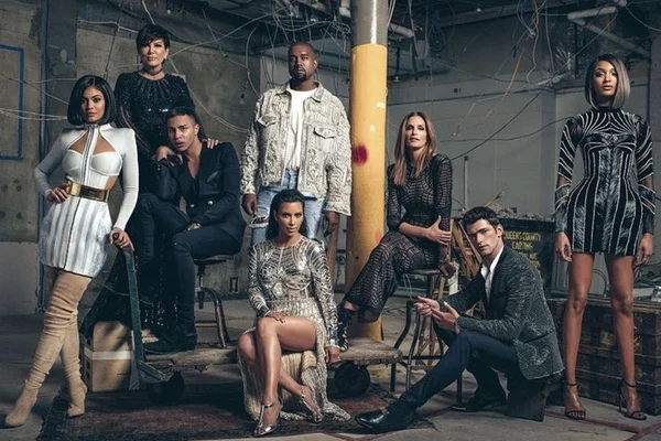campanha da Balmain com celebridades