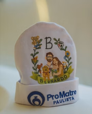 Nasce Bernardo, o primeiro filho da humorista Dani Calabresa com o publicitário Richard Neuman.