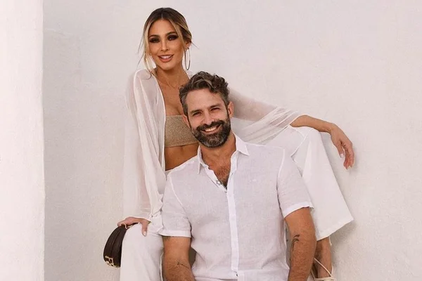 Foto colorida de Iran e Luiza Malfitano