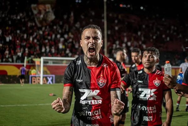 Imagem colorida do Vitória - Metrópoles