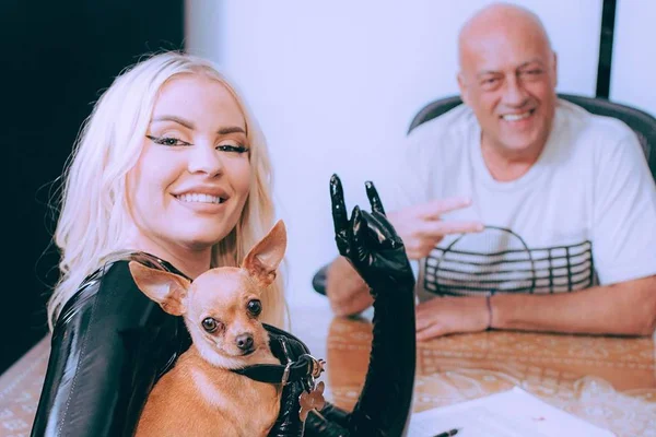 Luisa Sonza Cachorro