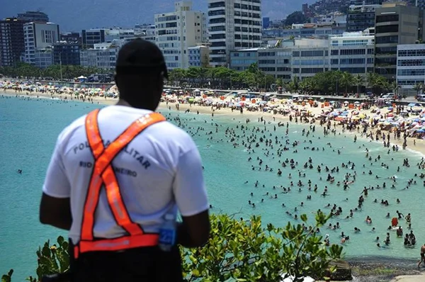 “Não estávamos preparados”, diz Pezão sobre crimes no Carnaval do Rio