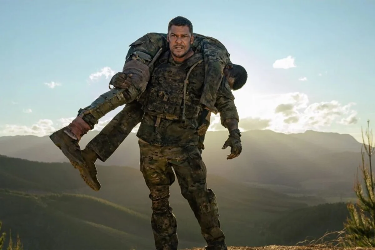 Cena de Máquina de Guerra, filme mais visto da Netflix em 2026 Cena de Máquina de Guerra, filme mais visto da Netflix em 2026