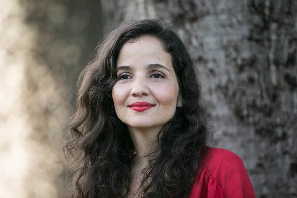 Thais Siqueira impulsiona crowdfunding com show no Feitiço Mineiro