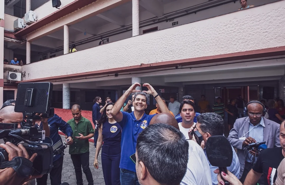 Eduardo Braide durante votação no Maranhão neste domingo Eduardo Braide durante votação no Maranhão neste domingo