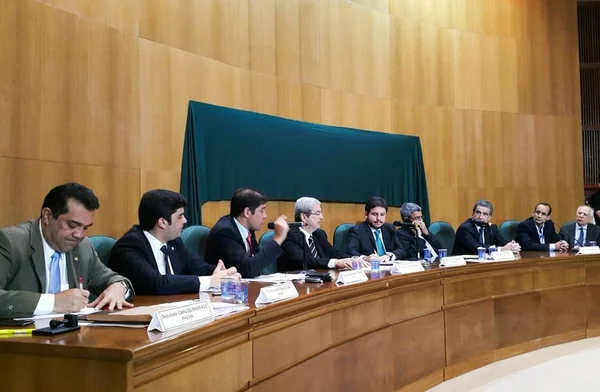 CPI da Petrobras termina sem pedir indiciamentos