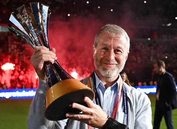Roman Abramovich não é mais proprietário do Chelsea