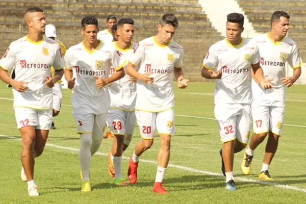 Brasiliense visita o Gama no Bezerrão em jogo que vale a liderança