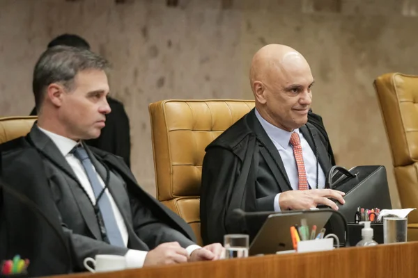 Moraes vê indícios de crimes de Mendonça; veja íntegra da decisão