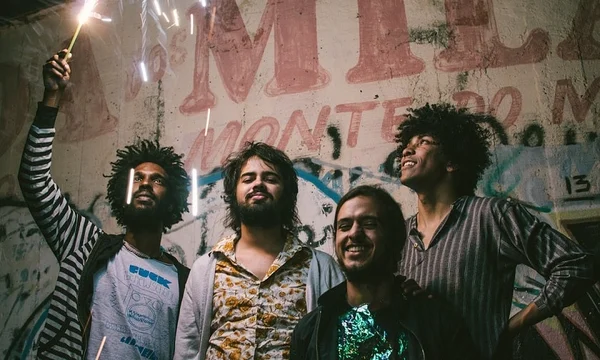 Banda goiana Boogarins é uma das atrações do Coachella 2018