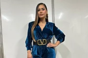 Simone Mendes se emociona ao alcançar marca em carreira solo Simone Mendes se emociona ao alcançar marca em carreira solo